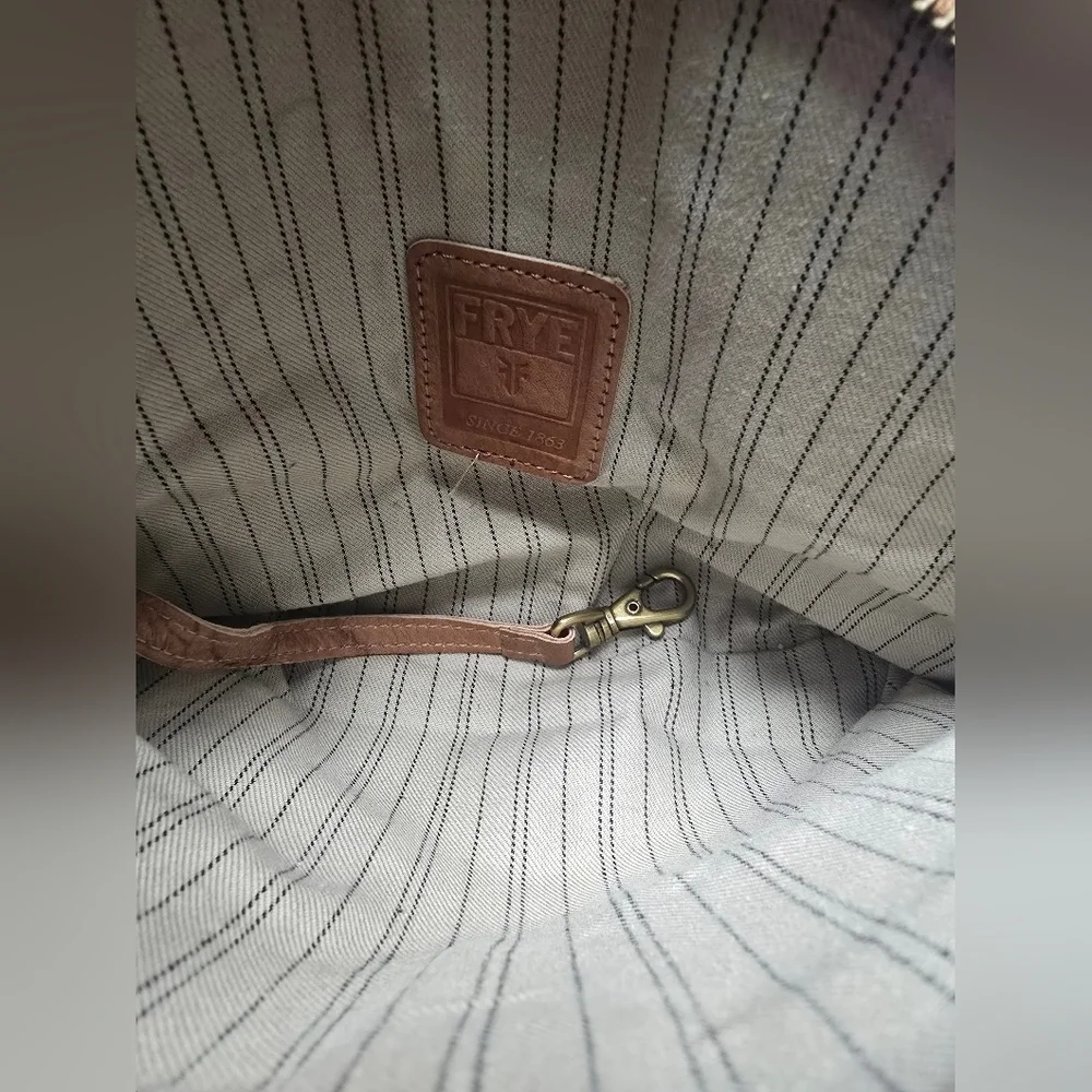 FRYE Leather Crossbody Distressed Brown Bag - Picture 8 of 12
